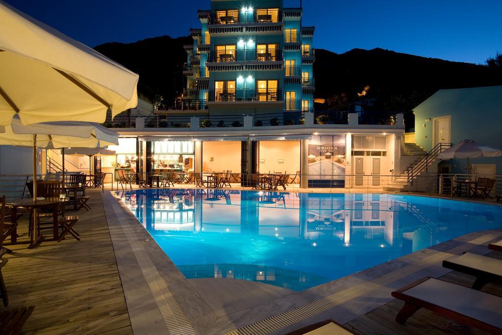نِكيانا Adriatica Hotel المظهر الخارجي الصورة