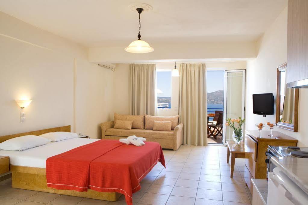 نِكيانا Adriatica Hotel المظهر الخارجي الصورة